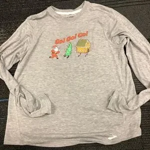 Brooks Tops Brooks Christmas Run Merry Distance Long Sleeve